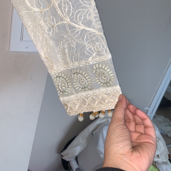 CUTE Pakistani outfit - Picture 5 of 9